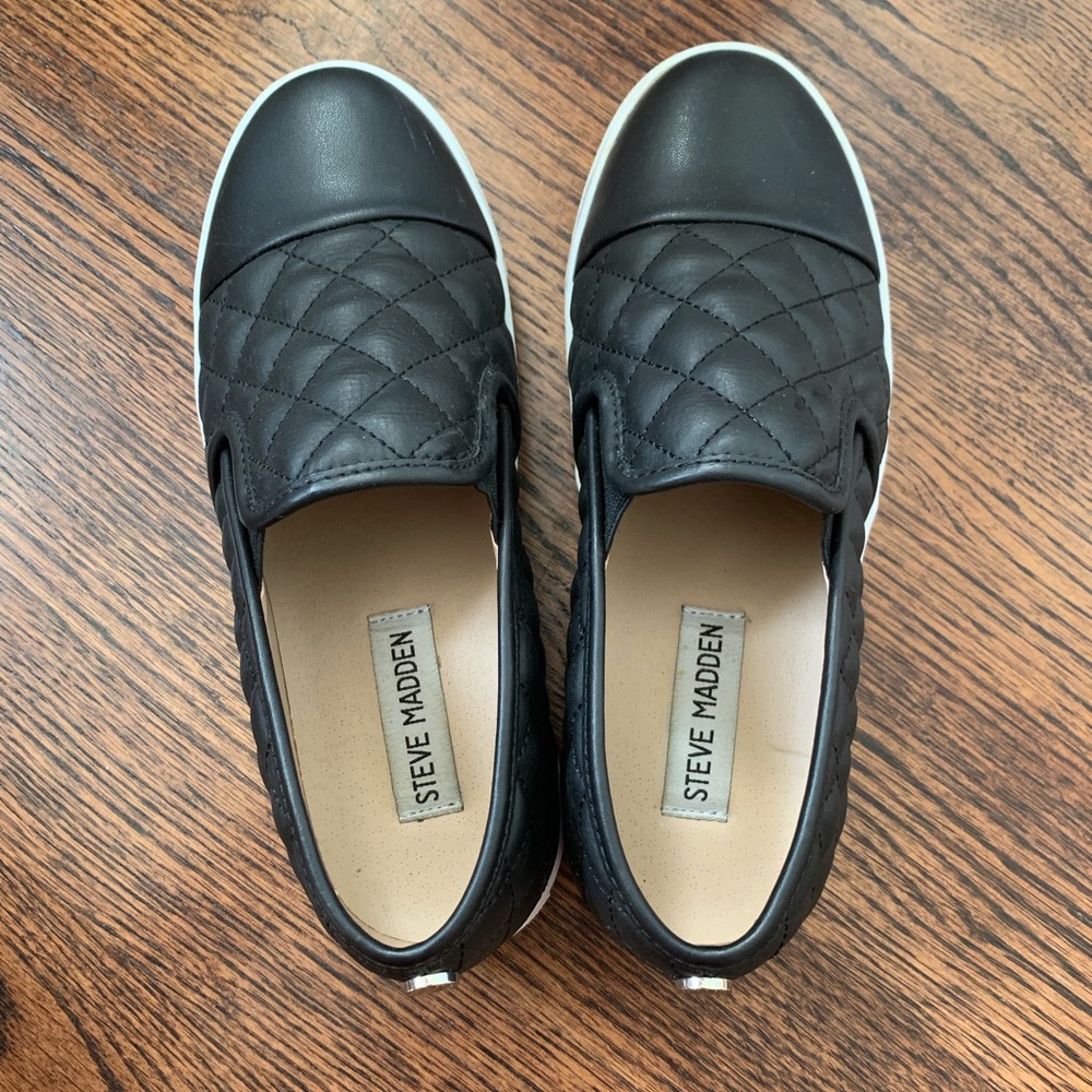 Steve Madden Ecentrcq Sneakers - Size 5.5